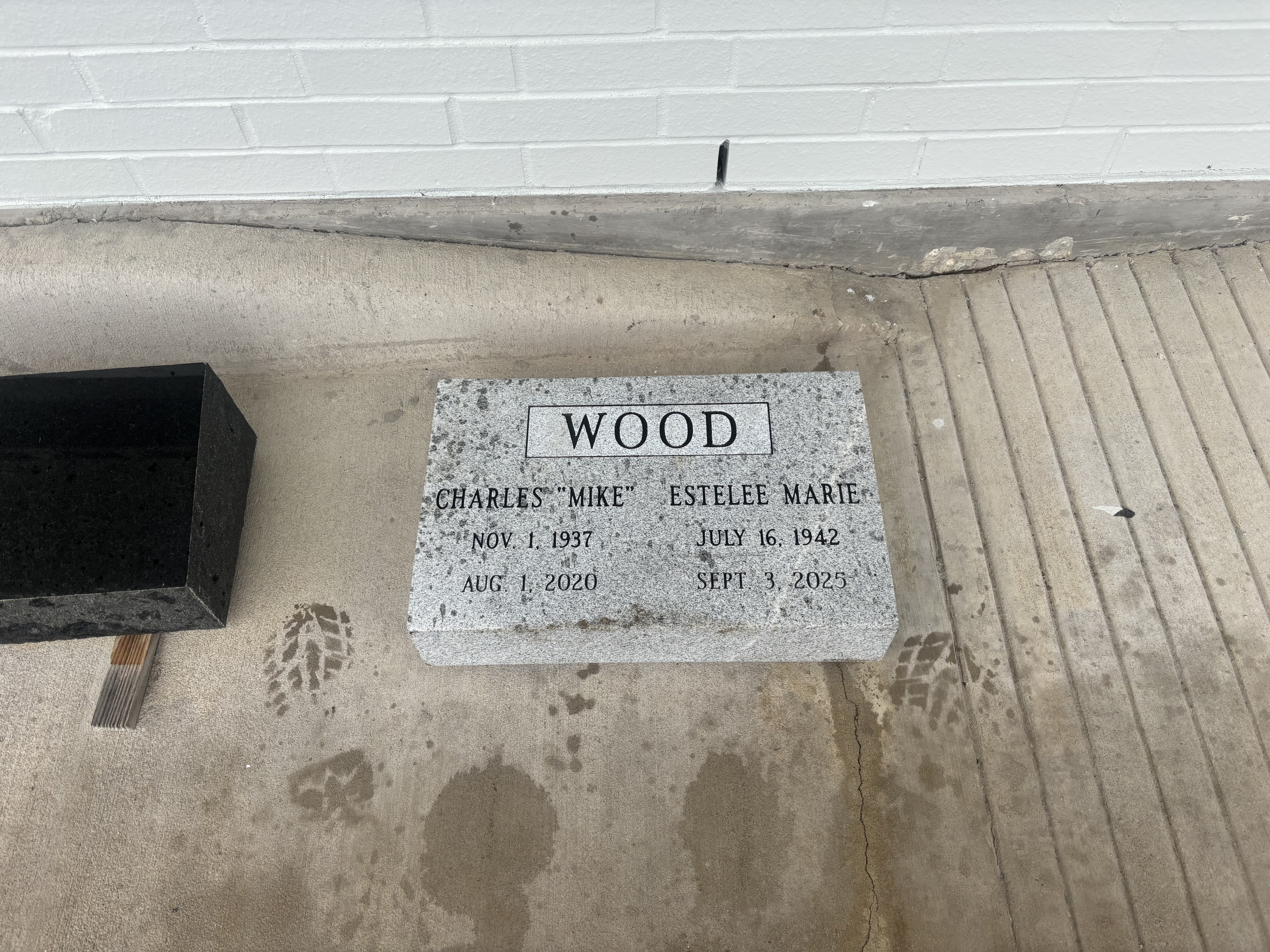 Light Grey Monument - Wylie Office, Wylie TX