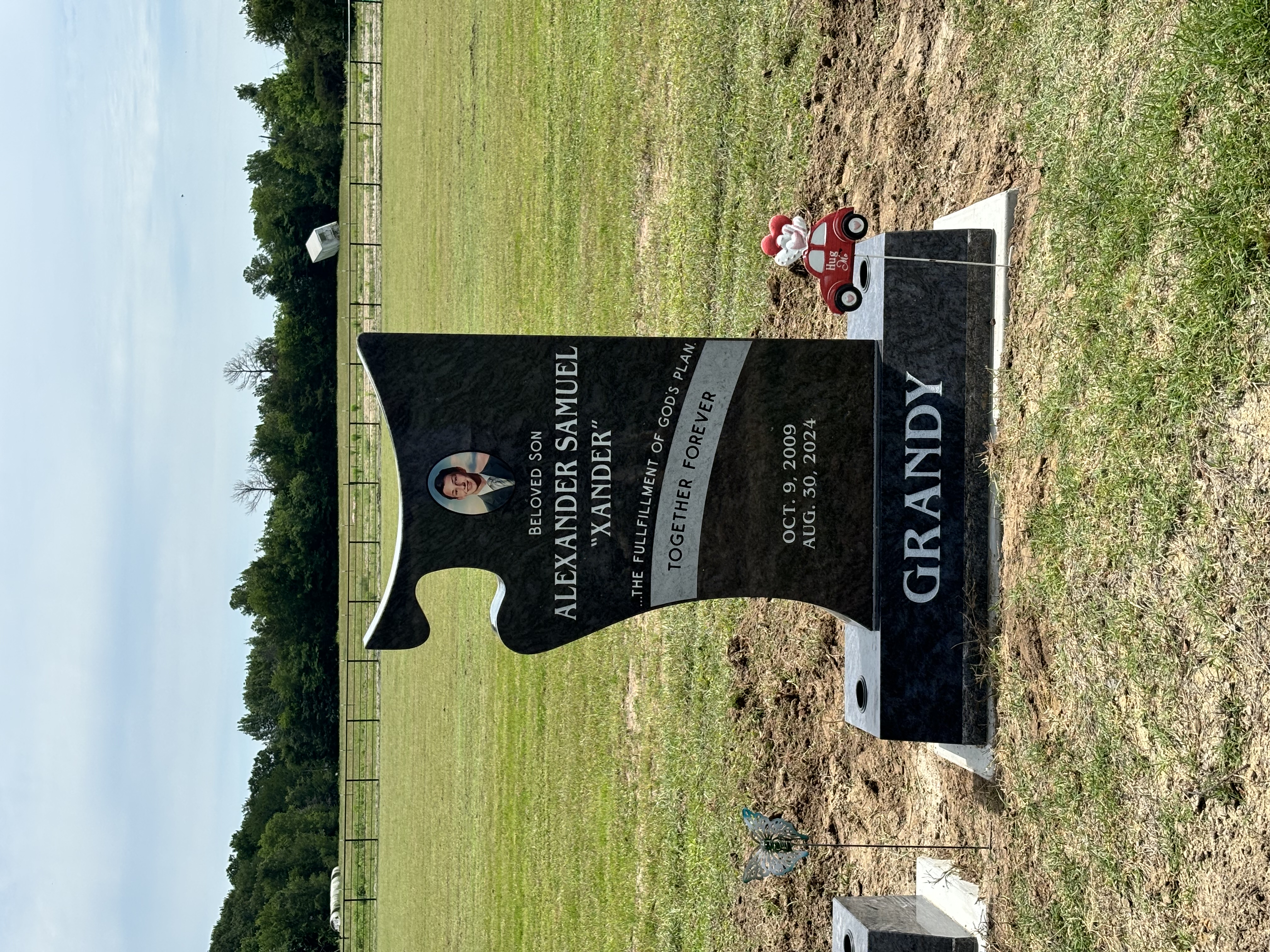 Bahama blue Monument - Weiland Cemetery, Greenville TX