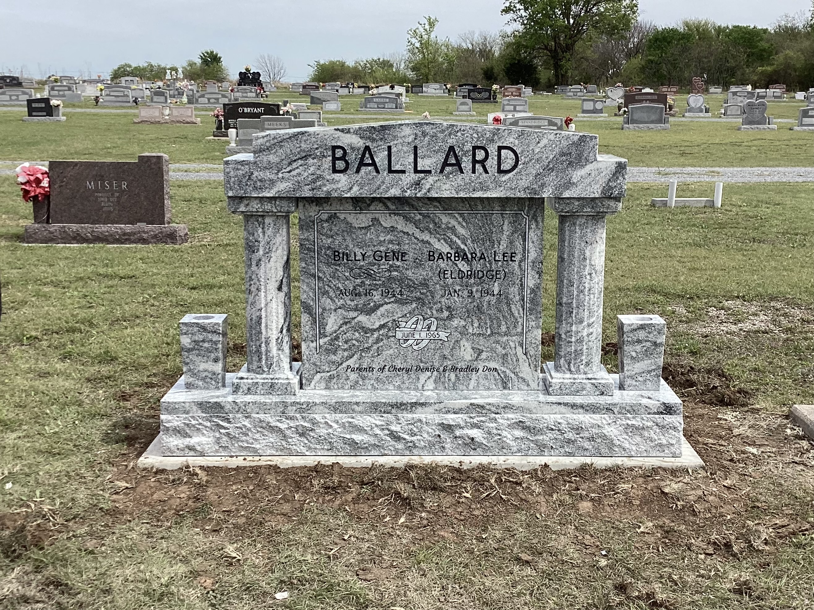 Viscont white Monument - McGee, Stratford OK