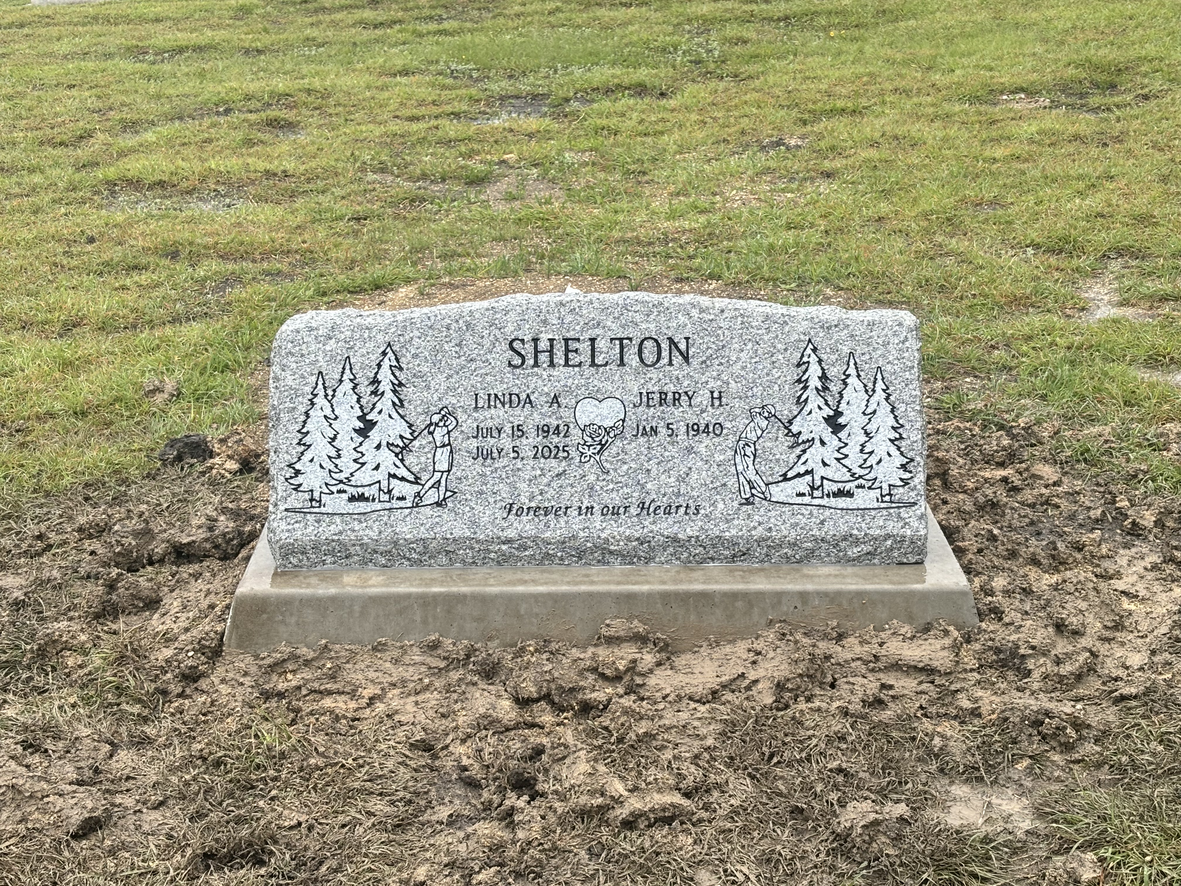 Monument - Fitzhugh Cemetery, Lucas TX