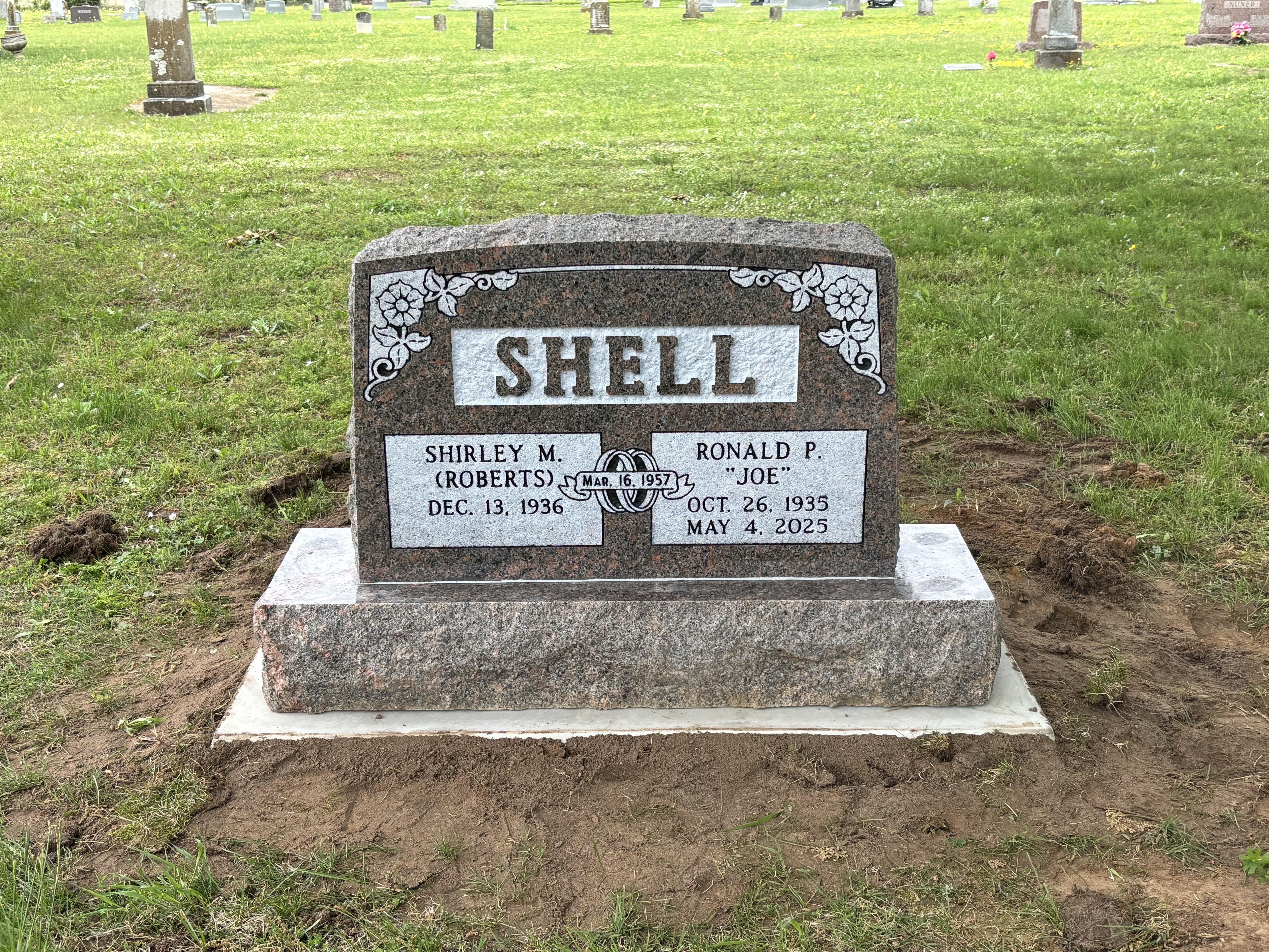 Monument - East Hill Cemetery, Roff OK