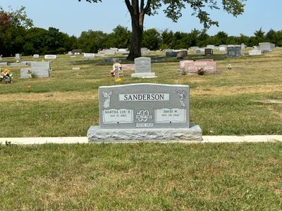 Georgia Gray Monument - Leonard, Leonard TX
