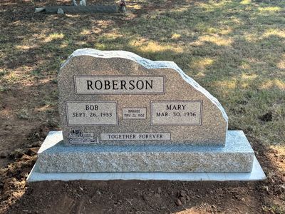 Light Grey Monument - Dolberg Baptist Cemetery, Roff OK