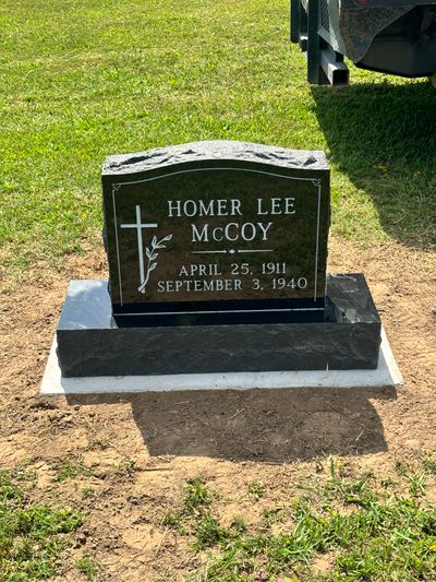 Top black Monument - Lamar, Lamar OK